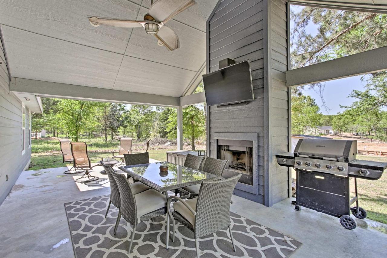 Modern Retreat With Gas Grill - Walk To Lake Texoma! Kingston Eksteriør bilde
