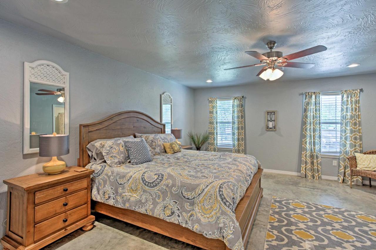 Modern Retreat With Gas Grill - Walk To Lake Texoma! Kingston Eksteriør bilde